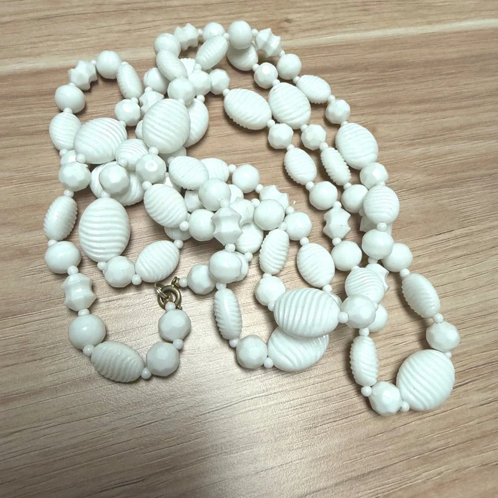 Vintage Milk Glass Bead Necklace White Ribbed Faceted Long Strand 52 Inch